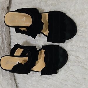 FREE PEOPLE HEELS BEAUTIFUL